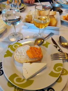 Vorspeisen mit Wein