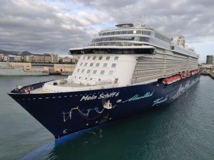 Ankunft der Mein Schiff 6