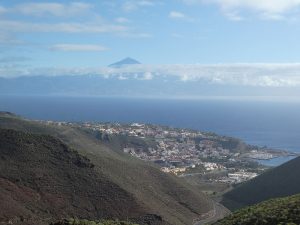 Blick auf San Sebastián und den Teide