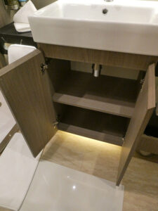 Schrank unter Waschtisch