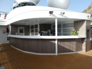 Pool Bar