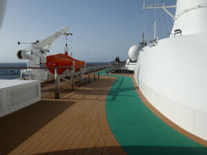 Joggingbahn / Deck 8