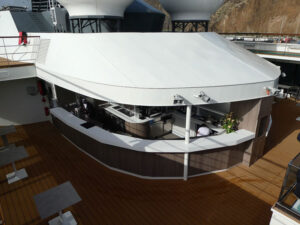 Pool Bar