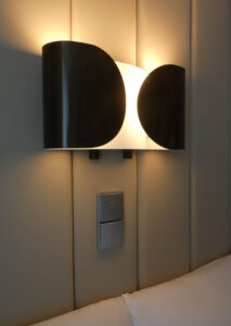 mittige Lampe