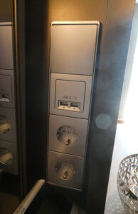 Steckdosen und USB