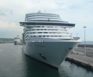 MSC Divina
