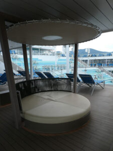 Solarium Deck 17 Heck