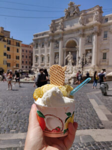 ein erstes Eis in Italien!