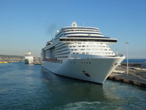 MSC Divina