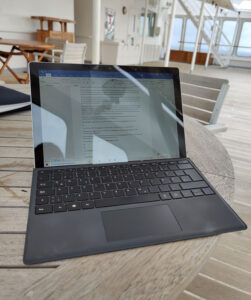 Arbeiten am Pooldeck