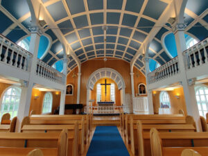 hellblaue Kirche