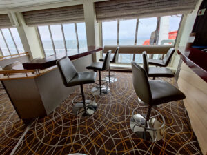 Expedition Lounge