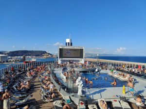 Long Island Pool