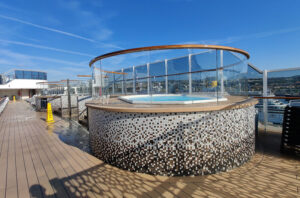 Whirlpools Deck 19