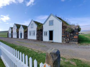Grenjaðarstaður