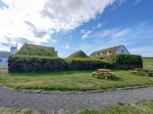 Grenjaðarstaður