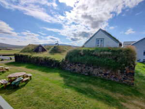 Grenjaðarstaður
