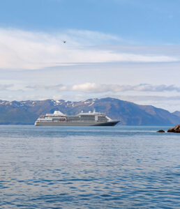 Silver Shadow in Húsavik