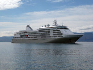 Silver Shadow in Húsavik