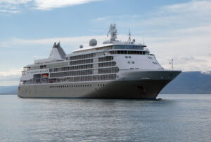 Silver Shadow in Húsavik