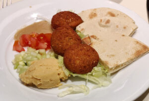 Mittelost Falafel
