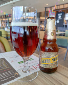 Modelo Negra