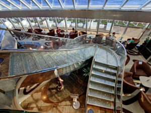 Top Sail Lounge