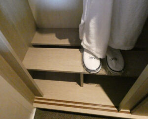 Schuhablage / Slipper