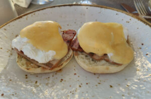 Eggs Benedict