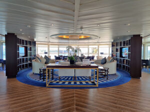 Yacht Club