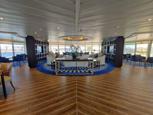 Yacht Club