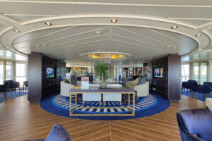 Yacht Club