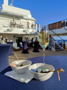Sekt und Hors D´Oeuvres