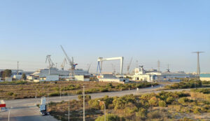 Navantia Werft mit Carnival Schiffen