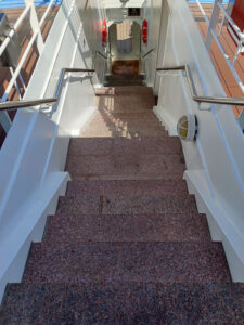 Treppe Deck 7 bis 5