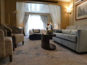 Suite 632
