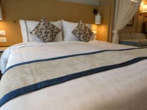 Queensize Bett