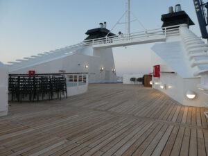 oberes Sonnendeck