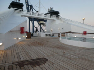 oberes Sonnendeck