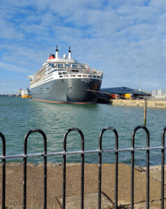 Queen Mary 2 in Southampton