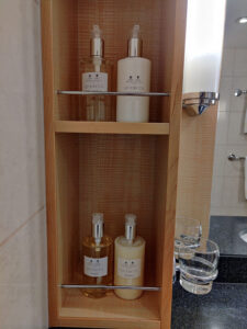 Shampoo, Duschgel, Conditioner, Bodylotion