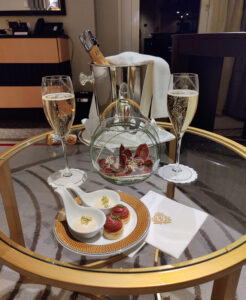 Hors d´Oeuvres und Champagner