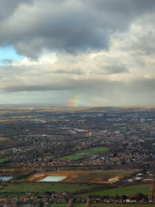 Regenbogen beim Abflug