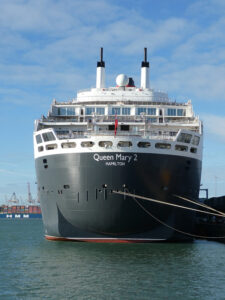 Queen Mary 2 in Southampton