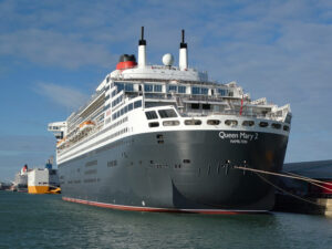 Queen Mary 2 in Southampton