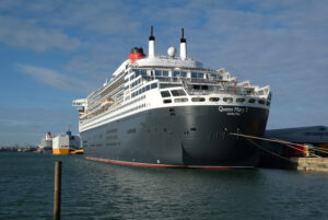 Queen Mary 2 in Southampton