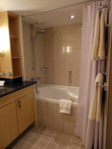 Blick zur Badewanne