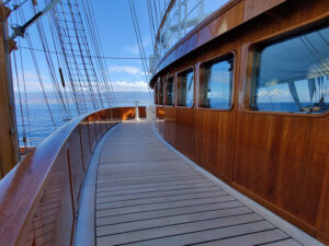 Aussichtsdeck vor der Brücke