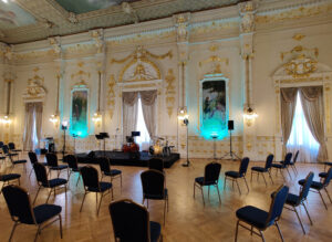 Goldener Salon