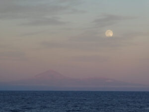 Vollmond über dem Teide